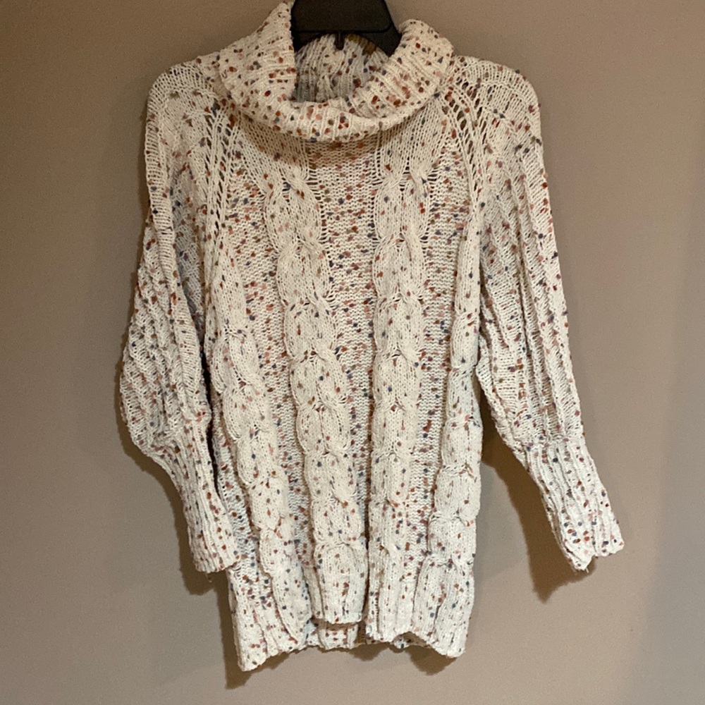 Final Price! Moon and Madison Confetti Sweater